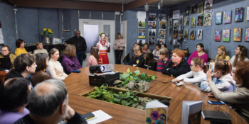 Як запорізькі журналісти боролися з чиновниками… книгами для дітей