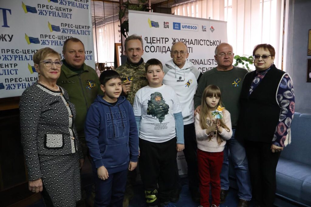 У Запоріжжі діти – переможці конкурсу на кращий малюнок отримали велосипеди