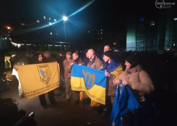 З російського полону повернулися наші колеги Олександр Гуділін та Роман Борщ!