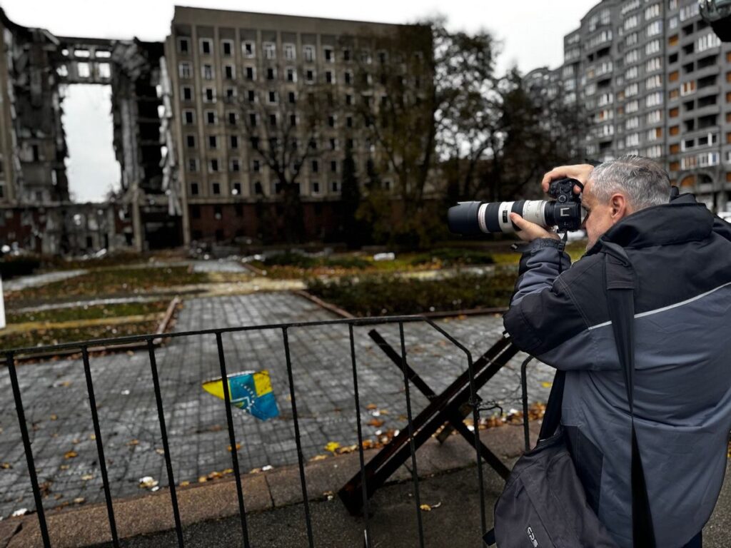 «Працювати в прифронтовому місті – це жити в постійному сюрреалізмі»: виклики українських журналістів у 2024 році 4