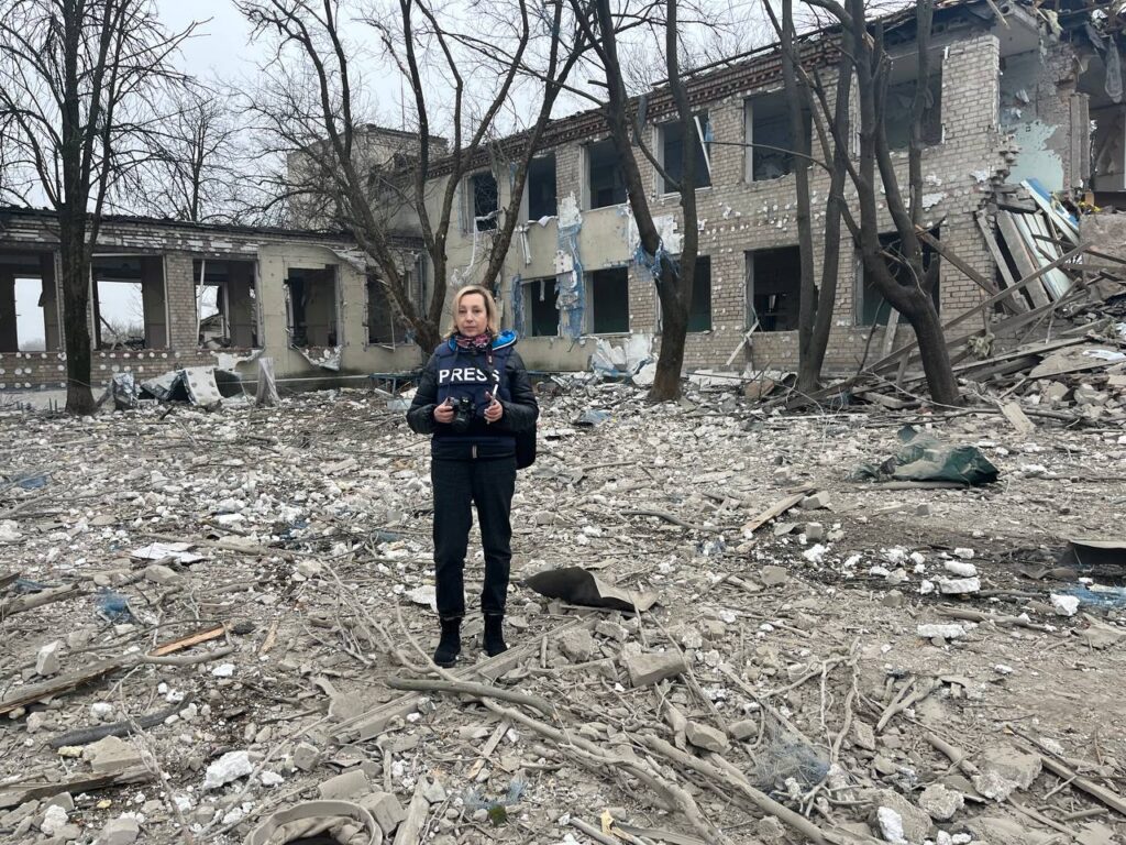 Ірина Ситнік: «Якщо раніше захисне спорядження було потрібне для поїздок на прифронтові території, то тепер фронт став значно ближче до нас…»
