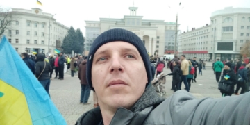Телеоператор з Херсона Ігор Загной: «Після акуборатравми спочатку змонтував сюжет, бо це мій професійний обов’язок, а потім звернувся до лікарів» 4 Телеоператор з Херсона Ігор Загной: «Після акуборатравми спочатку змонтував сюжет, бо це мій професійний обов’язок, а потім звернувся до лікарів»