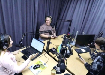 «Ми знайшли потрібні слова, які єднають»: відбувся символічний радіоміст між Радіо X.ON (Херсон) та радіостанцією «Західний Полюс» (Івано-Франківськ) 9 «Ми знайшли потрібні слова, які єднають»: відбувся символічний радіоміст між Радіо X.ON (Херсон) та радіостанцією «Західний Полюс» (Івано-Франківськ)