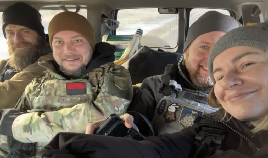 «Зараз я понад усе хотів би, щоб вижив Покровськ, тоді в мене буде шанс поїхати туди знову, щоб показати, що місто вижило»: польський фотограф Пьотр Собік.