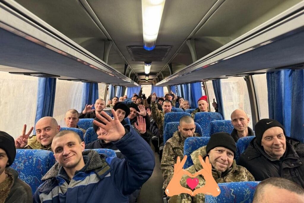 Майже на день свого народження повернувся з полону екс-керівник пресслужби Донецького прикордонного загону Едуард Никитенко