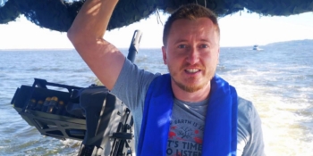 «Молюся і знаю – все буде добре»: історія українського медіапродюсера, який показує світові війну в Україні