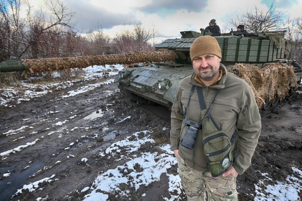 «Танкісти мають на озброєнні грізну техніку, але серця в них такі самі, як у всіх інших», – пресофіцер Олександр Бондар
