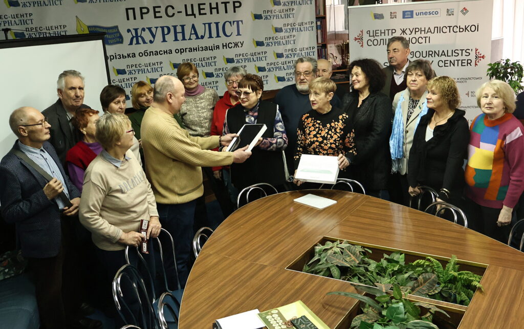Подарунок від запорізьких журналістів: планшет для перемоги
