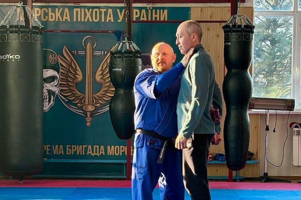 Що робити, коли ворог підкрався підступно: запорізькі журналісти здобули нові знання з самозахисту