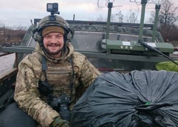 «Занадто далеко фронт відійшов від столиці», – каже військовий журналіст Роман Чоп, який повернувся служити на Донбас