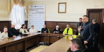 Івано-Франківські медійники та італійські волонтери об’єдналися заради підтримки тих, хто її потребує 18 Івано-Франківські медійники та італійські волонтери об’єдналися заради підтримки тих, хто її потребує