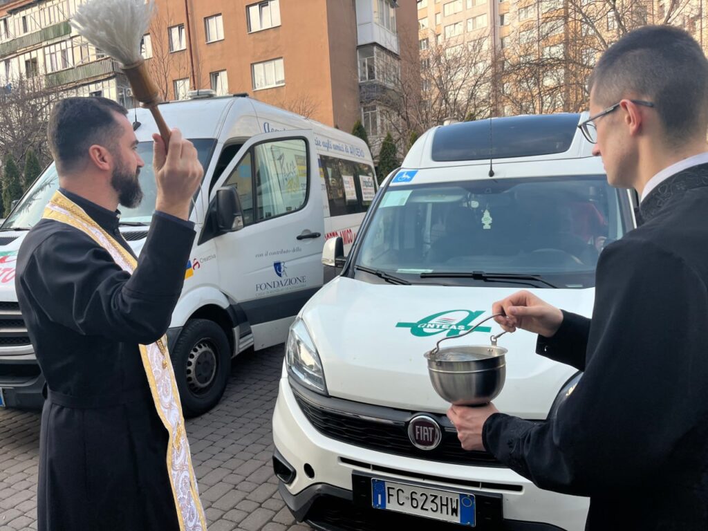 Івано-Франківські медійники та італійські волонтери об’єдналися заради підтримки тих, хто її потребує 6