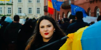 Харківська журналістка Аліна Курлович: «Я сумувала за журналістикою. Рада, що повернулася до улюбленої роботи» 18 Харківська журналістка Аліна Курлович: «Я сумувала за журналістикою. Рада, що повернулася до улюбленої роботи»