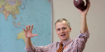 Фіксер Юрій Мельник: «Завдання закордонного журналіста – показати своїм читачам, як ця війна виглядає» 18 Фіксер Юрій Мельник: «Завдання закордонного журналіста – показати своїм читачам, як ця війна виглядає»