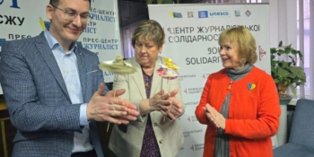 Дарунки для іноземних колег – релаксаційні ляльки-дзиги із Запоріжжя 26 Дарунки для іноземних колег – релаксаційні ляльки-дзиги із Запоріжжя