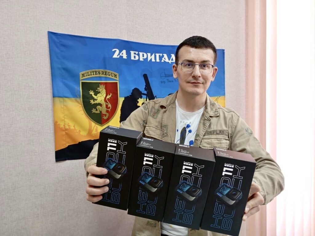 Пресслужба 24-ої бригади імені Короля Данила отримала від НСЖУ подарунок до Великодня. Закликаємо взяти участь у журналістському зборі!