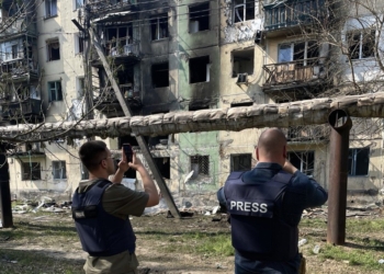 Ворожа атака на Павлоград: журналісти фіксують наслідки влучань