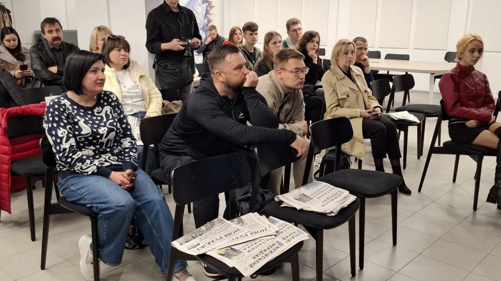 Свобода преси на прифронтових територіях: у Дніпрі презентували фільм про незламність українських журналістів 13
