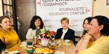 «Івано-Франківський Центр журналістської солідарності – це ще одна наша родина», – медійники-ВПО, які тимчасово живуть на Прикарпатті 20 «Івано-Франківський Центр журналістської солідарності – це ще одна наша родина», – медійники-ВПО, які тимчасово живуть на Прикарпатті