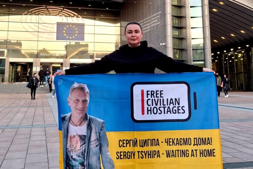 «Кожен лист надзвичайно важливий», – близькі та родичі бранців Кремля розповідають, чому необхідно говорити про полонених журналістів