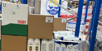 НСЖУ передала додаткову партію гігієнічних наборів внутрішньо переміщеним особам і постраждалим від війни медійникам