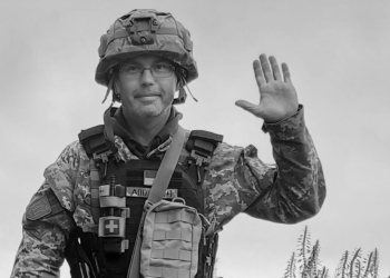Після поранення на фронті помер військовий та медійник Петро Черних