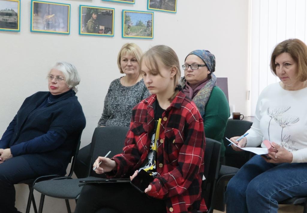 «Допомагати разом»: у Дніпрі запрацював новий проєкт правової підтримки 19 «Допомагати разом»: у Дніпрі запрацював новий проєкт правової підтримки 2