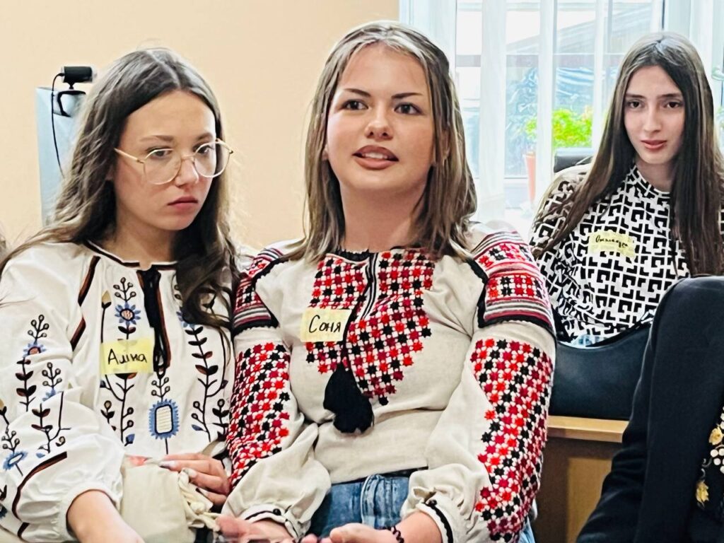 Як подбати про своє ментальне здоров’я: тренінг для майбутніх журналістів в Івано-Франківському Центрі журналістської солідарності 20 Як подбати про своє ментальне здоров’я: тренінг для майбутніх журналістів в Івано-Франківському Центрі журналістської солідарності 3