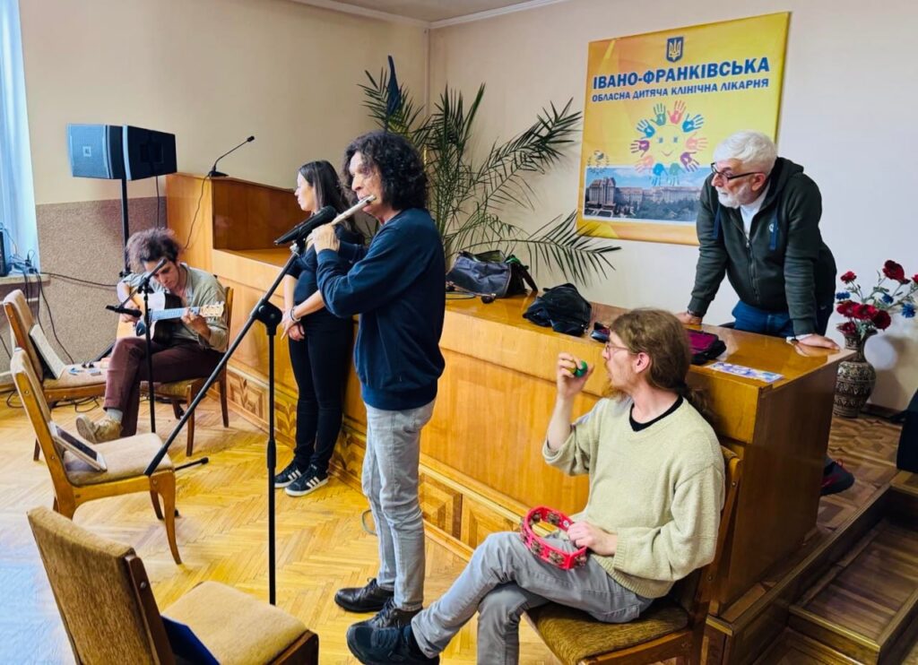 Президент італійської асоціації «Anteas Alessandria» Лучано Картолано отримав Хрест громадянських заслуг «Героям без зброї» за клопотанням Івано-Франківського Центру журналістської солідарності 22 Президент італійської асоціації «Anteas Alessandria» Лучано Картолано отримав Хрест громадянських заслуг «Героям без зброї» за клопотанням Івано-Франківського Центру журналістської солідарності 5