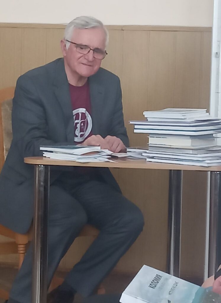 Видання, які бережуть історію та культуру: у Коломиї презентували творчий набуток члена НСЖУ Валерія Ковтуна 19 Видання, які бережуть історію та культуру: у Коломиї презентували творчий набуток члена НСЖУ Валерія Ковтуна 2