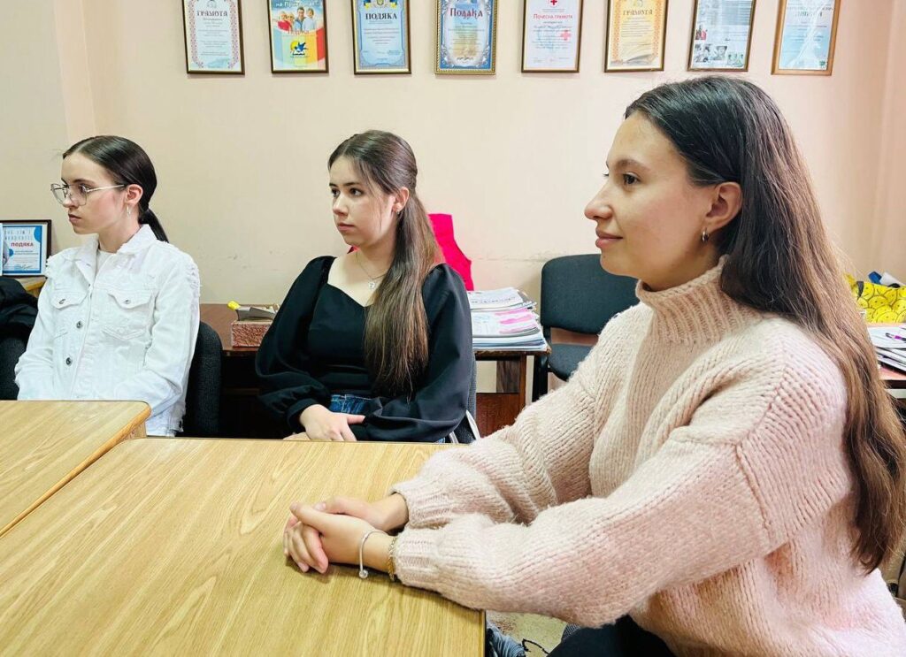 В Івано-Франківську нагородили переможців та призерів творчого конкурсу «Наша свобода залежить від свободи преси» 24 В Івано-Франківську нагородили переможців та призерів творчого конкурсу «Наша свобода залежить від свободи преси» 7