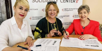 Крок до поглиблення співпраці: журналістські організації Івано-Франківщини та Вінниччини підписали меморандум про співпрацю