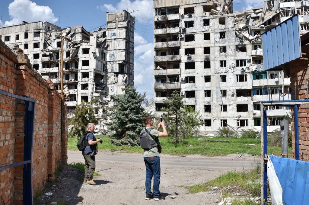 Французький фотожурналіст Фредерік Петрі документує реалії війни на Запоріжжі 18 Французький фотожурналіст Фредерік Петрі документує реалії війни на Запоріжжі 1