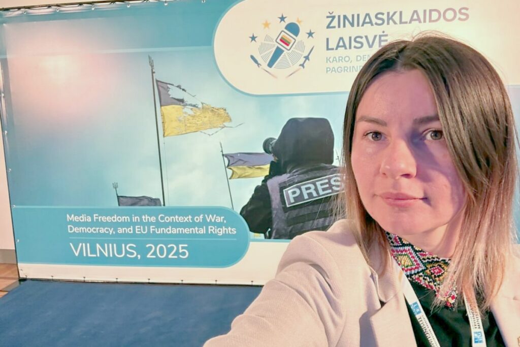 “Для росіян преса стала мішенню”, — заявила харківська журналістка Ганна Черненко у Вільнюсі.