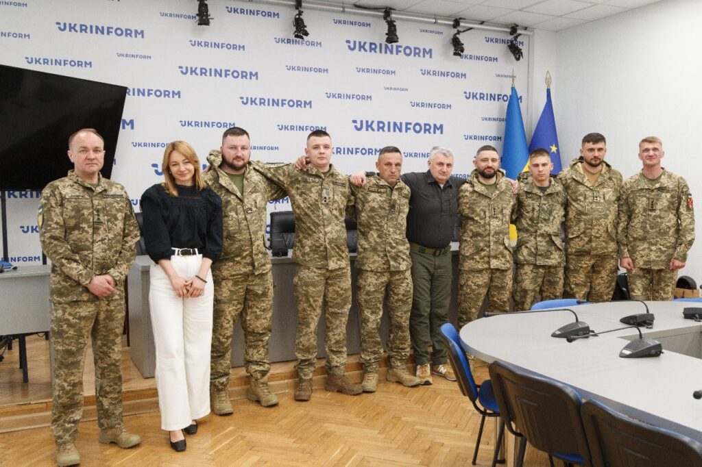 Напередодні Дня піхоти: в Укрінформі вшанували героїв ОК “Захід”