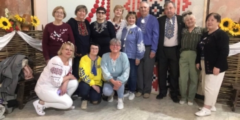 Сплеск позитивних емоцій: запорізькі медійники відзначили День вишиванки 25 Сплеск позитивних емоцій: запорізькі медійники відзначили День вишиванки
