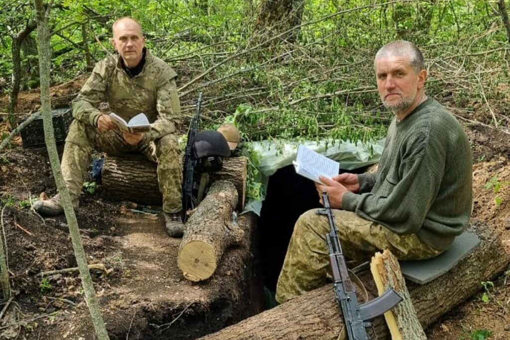 «На війні треба вижити, але вижити гідно», – військовий та журналіст Олег Зонтов 2
