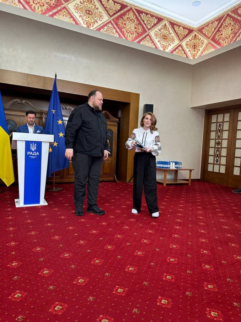 Верховна Рада України за поданням НСЖУ нагородила 17 журналістів 20 Верховна Рада України за поданням НСЖУ нагородила 17 журналістів 3