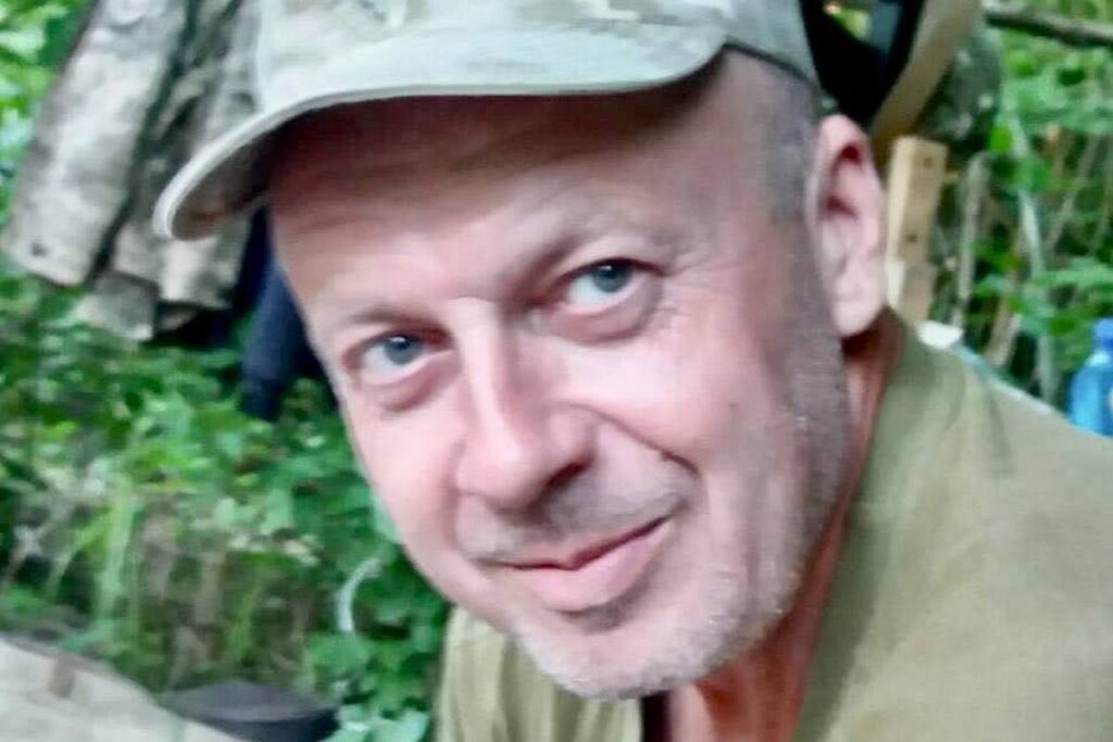 НСЖУ відзначила «військовою» Почесною грамотою №1 журналіста і воїна Анатолія Васевича