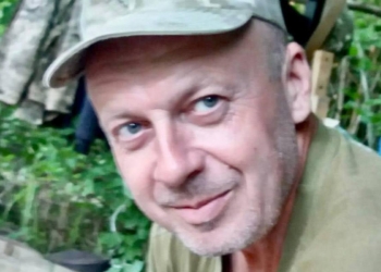 НСЖУ відзначила «військовою» Почесною грамотою №1 журналіста і воїна Анатолія Васевича