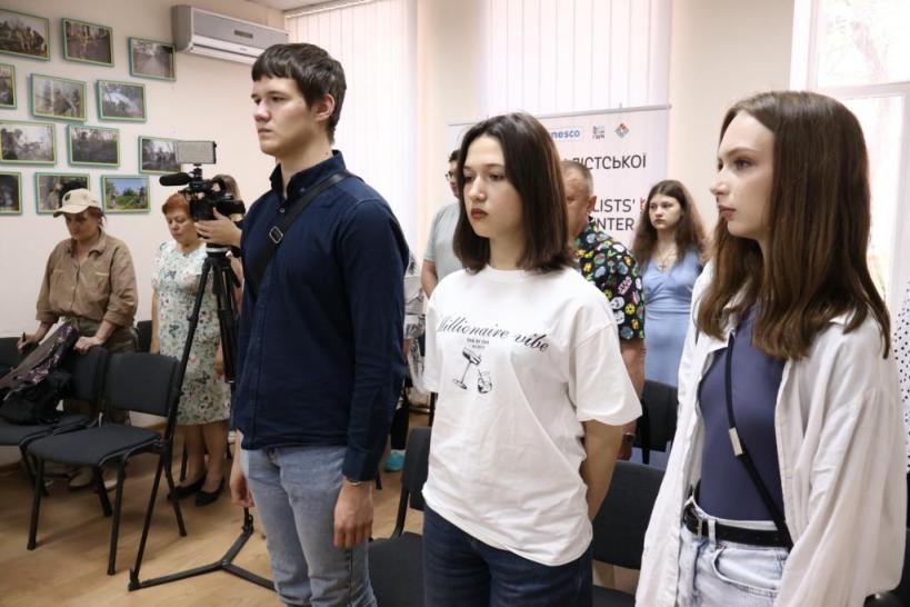 Творчість на передовій: у Дніпрі презентували проєкт «Воїни Світла: МИТЦІ» 24 Творчість на передовій: у Дніпрі презентували проєкт «Воїни Світла: МИТЦІ» 7