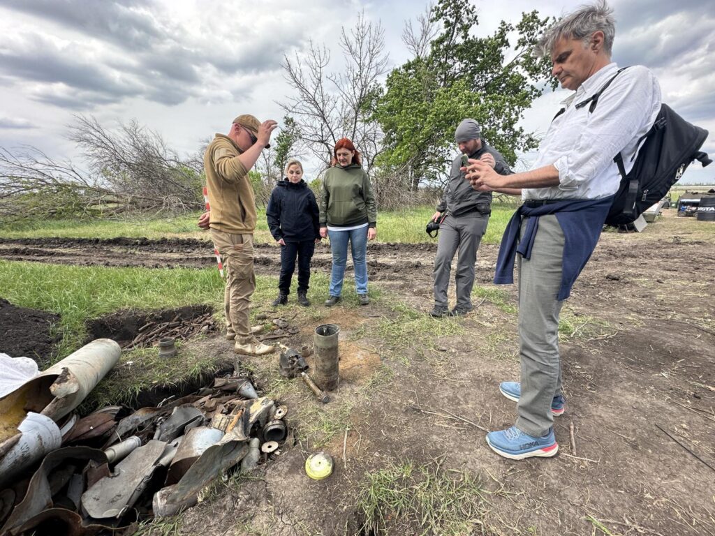 «Ваша допомога була неоціненною у проведенні інтерв'ю»: італійський журналіст розповів про те, як його підтримав Харківський Центр журналістської солідарності 19 «Ваша допомога була неоціненною у проведенні інтерв'ю»: італійський журналіст розповів про те, як його підтримав Харківський Центр журналістської солідарності 2