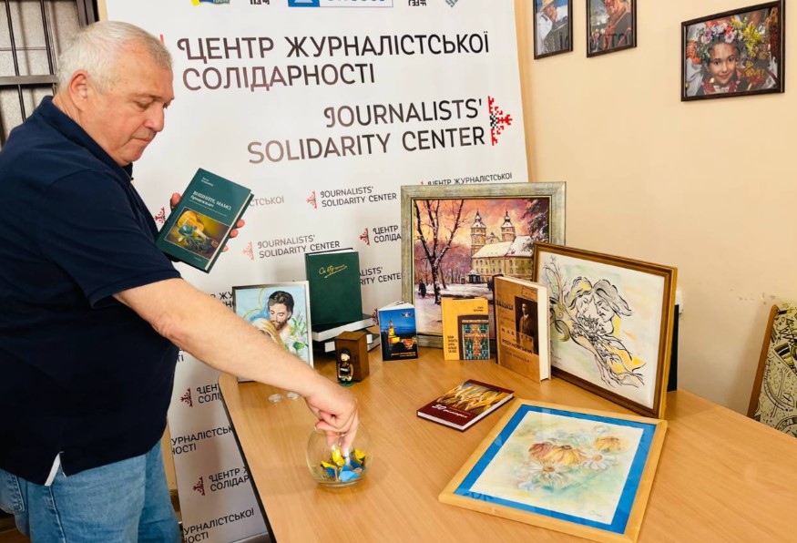 Добрі справи спільними зусиллями: в Івано-Франківському Центрі журналістської солідарності зібрали кошти на лікування колезі-військовому 1