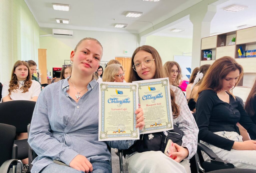 Професія зсередини: як Школа журналістики Івано-Франківської обласної спілки журналістів НСЖУ готує майбутніх медійників 19 Професія зсередини: як Школа журналістики Івано-Франківської обласної спілки журналістів НСЖУ готує майбутніх медійників 2