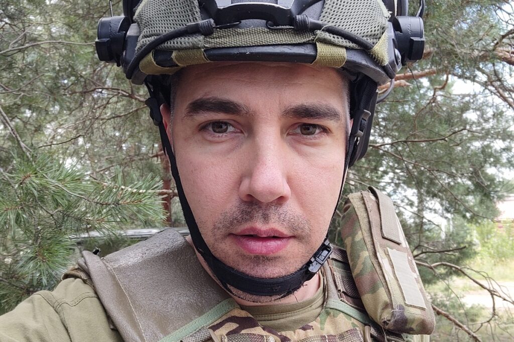 «Головне – не зашкодити», – військовий журналіст Павло Шамшин про роботу на передовій
