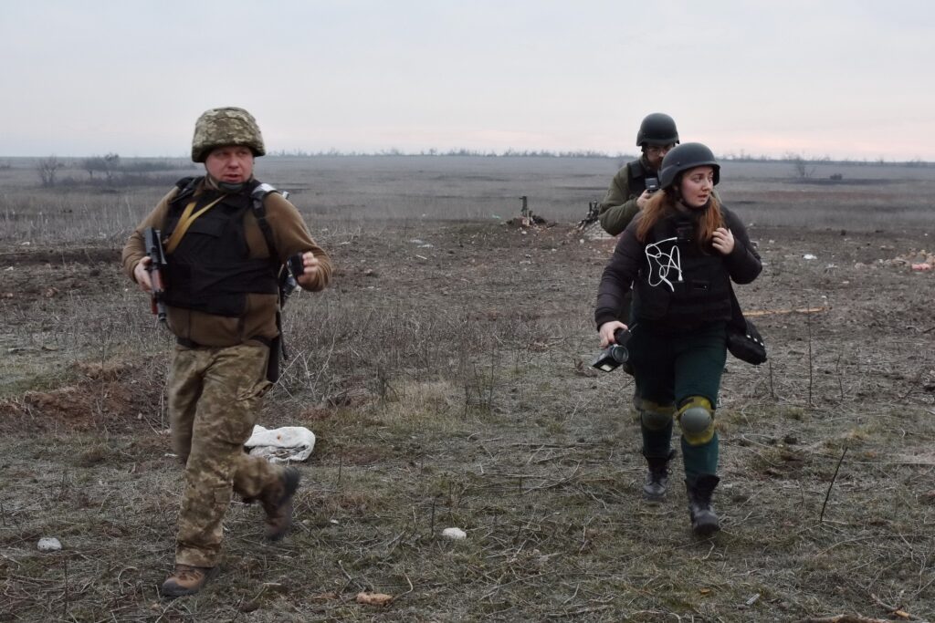 «Іноземні журналісти розуміють: якщо Україна програє війну, завтра війна прийде в їхні країни», – пресслужба 65-ої бригади 20 «Іноземні журналісти розуміють: якщо Україна програє війну, завтра війна прийде в їхні країни», – пресслужба 65-ої бригади 3
