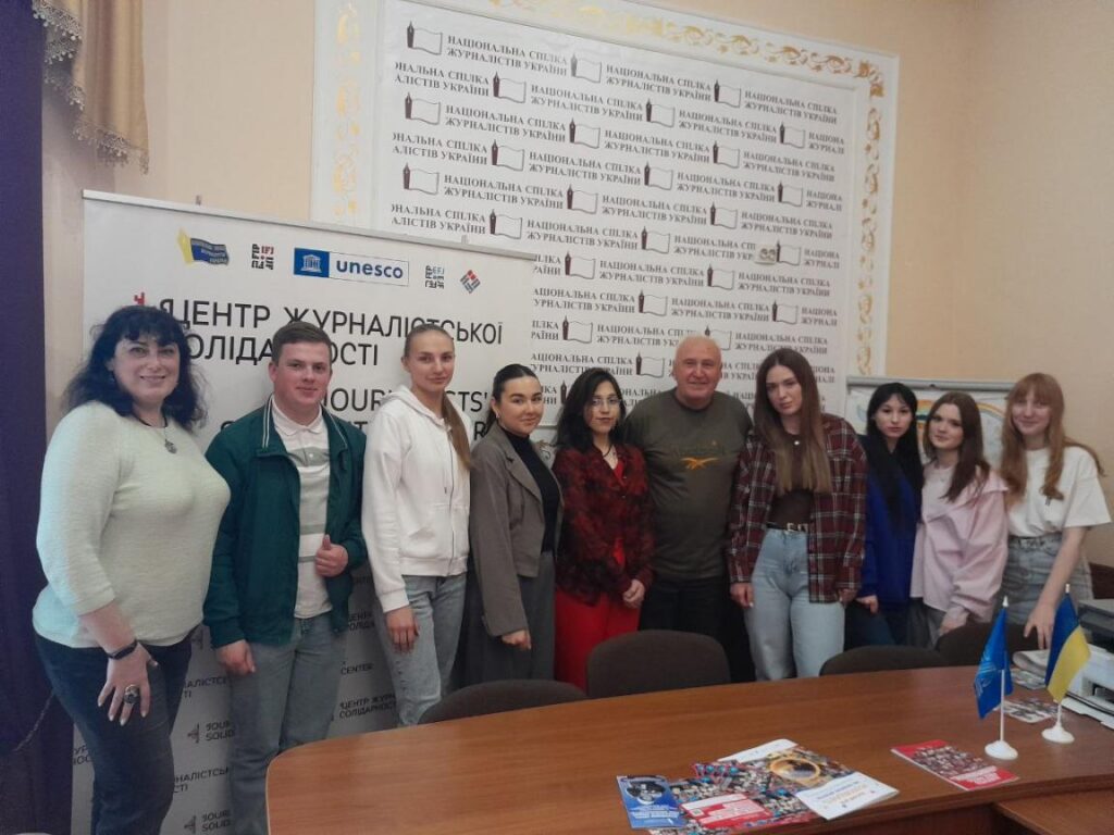 Ключову роль для журналістів під час війни відіграє фактчекінг: зустріч медійників і студентів у Львові 1