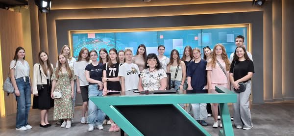 Львівський ЦЖС долучився до профорієнтаційного заходу: майбутні медійники пройшли Школу журналістики 23 Львівський ЦЖС долучився до профорієнтаційного заходу: майбутні медійники пройшли Школу журналістики 6