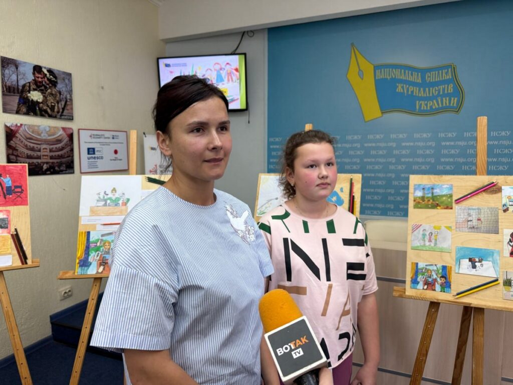 «Я – з родини журналістів»: Національна спілка журналістів України презентувала серію листівок до Дня журналіста 3