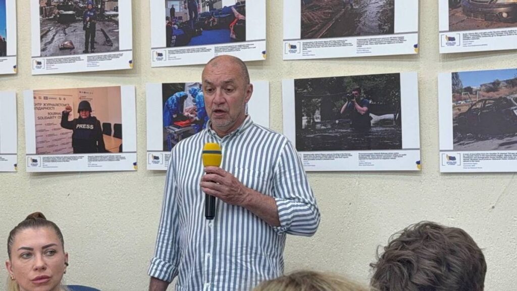 «Я – з родини журналістів»: Національна спілка журналістів України презентувала серію листівок до Дня журналіста 4